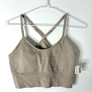 Pro Fit Seamless Sports Bra Nude Neutral Lightly Padded Cross Back Straps NWT